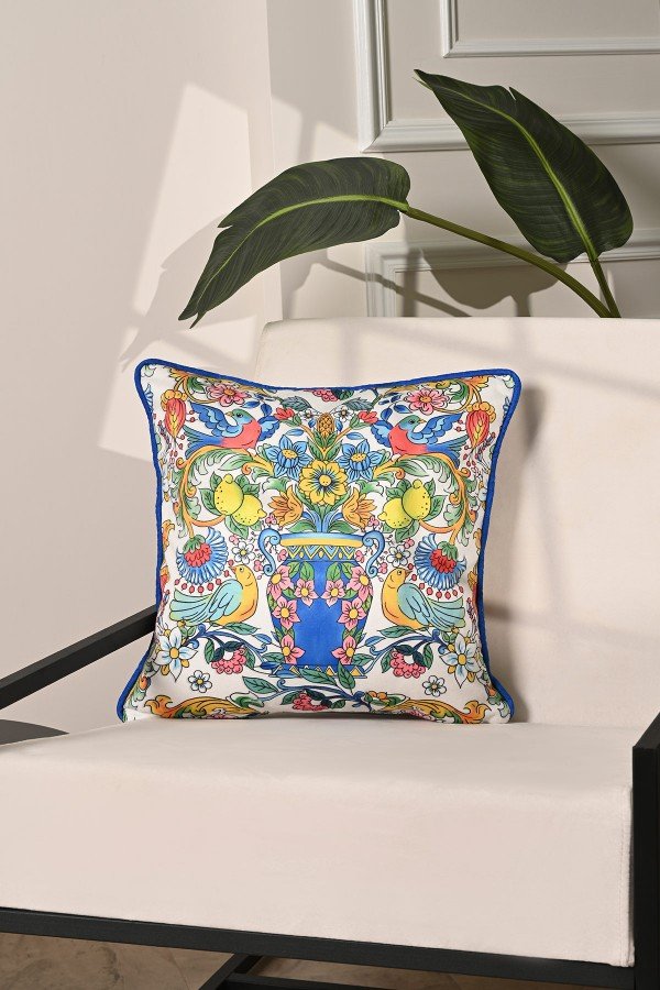 İtalyan Çini Stili Vazo ve Kuşlar Tasarımlı Fitilli Kırlent Kılıfı - 43x43cm İtalyan Çini Stili Vazo ve Kuşlar Tasarımlı Fitilli Kırlent Kılıfı - 43x43cm