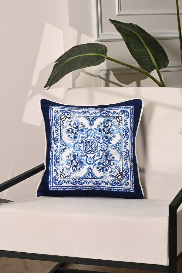 Mavi Çini Desen Tasarımlı Fitilli Kırlent Kılıfı - 43x43cm Mavi Çini Desen Tasarımlı Fitilli Kırlent Kılıfı - 43x43cm