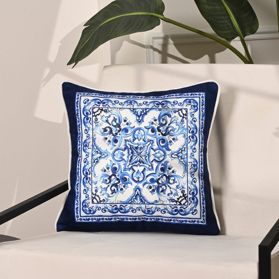 Mavi Çini Desen Tasarımlı Fitilli Kırlent Kılıfı - 43x43cm