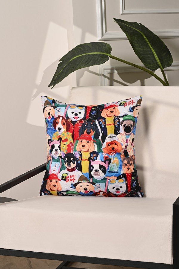Moda Köpekler Tasarımlı Kırlent Kılıfı 43x43cm