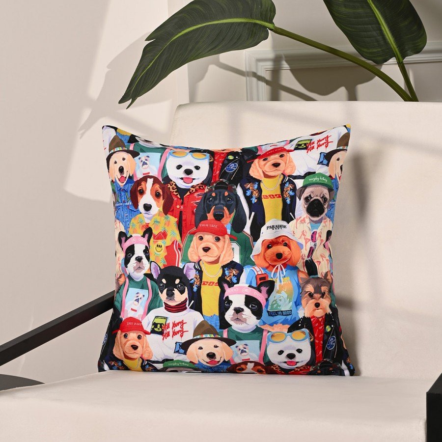 Moda Köpekler Tasarımlı Kırlent Kılıfı 43x43cm