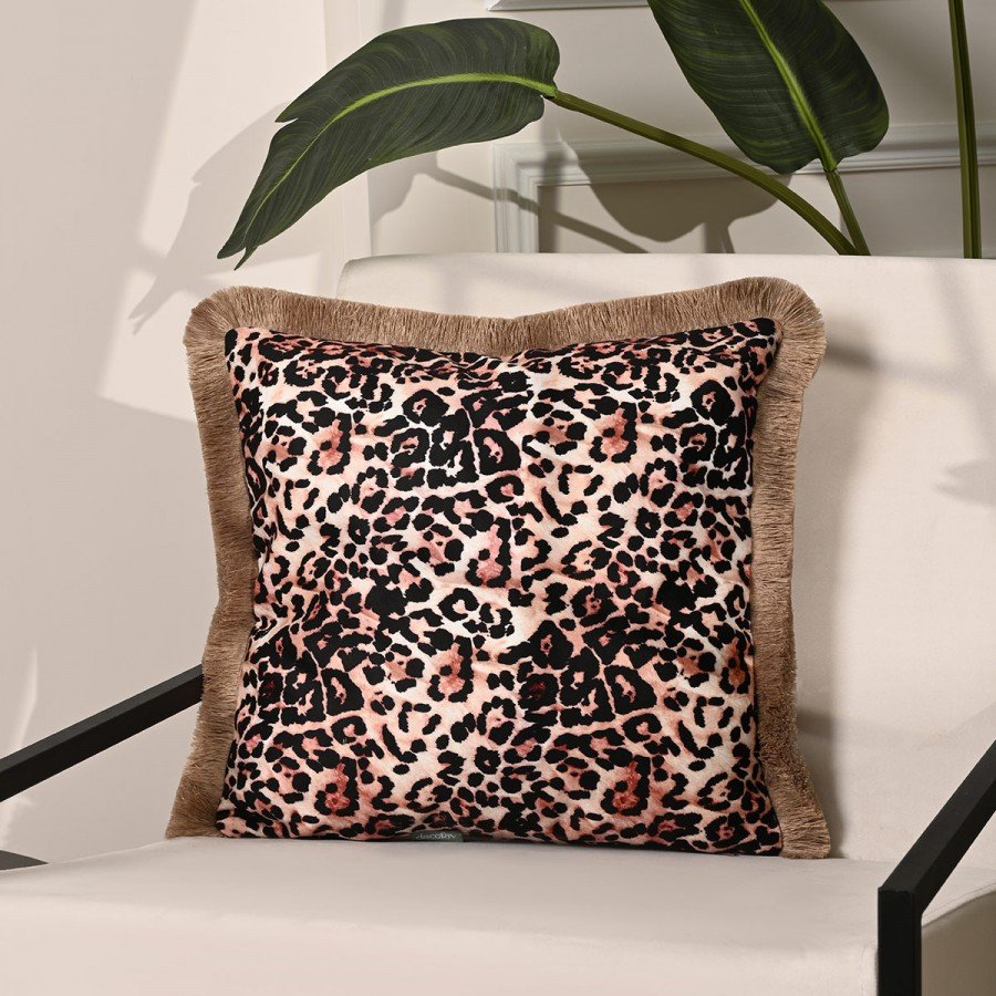 Leopar Desen Baskılı Kadife Kırlent Kılıfı Saçak Detaylı